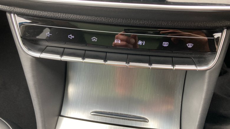 MG Hs 1.5 T-GDI Exclusive 5dr DCT Petrol Hatchback